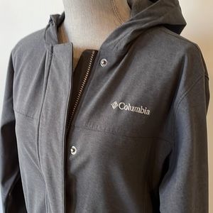 Columbia Hooded Rain Jacket
